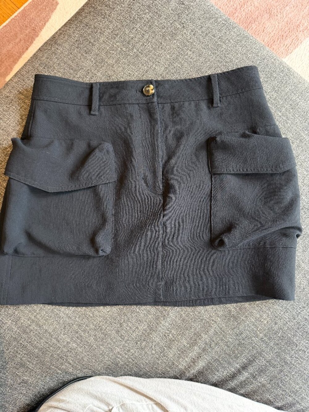 Aritzia Wilfred Cargo Mini Skirt Black Size 10